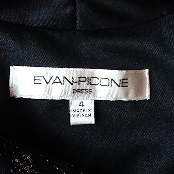 Evan Picone Black And Metallic Halter Cocktail Dress. Size 4 - Picture 17 of 17